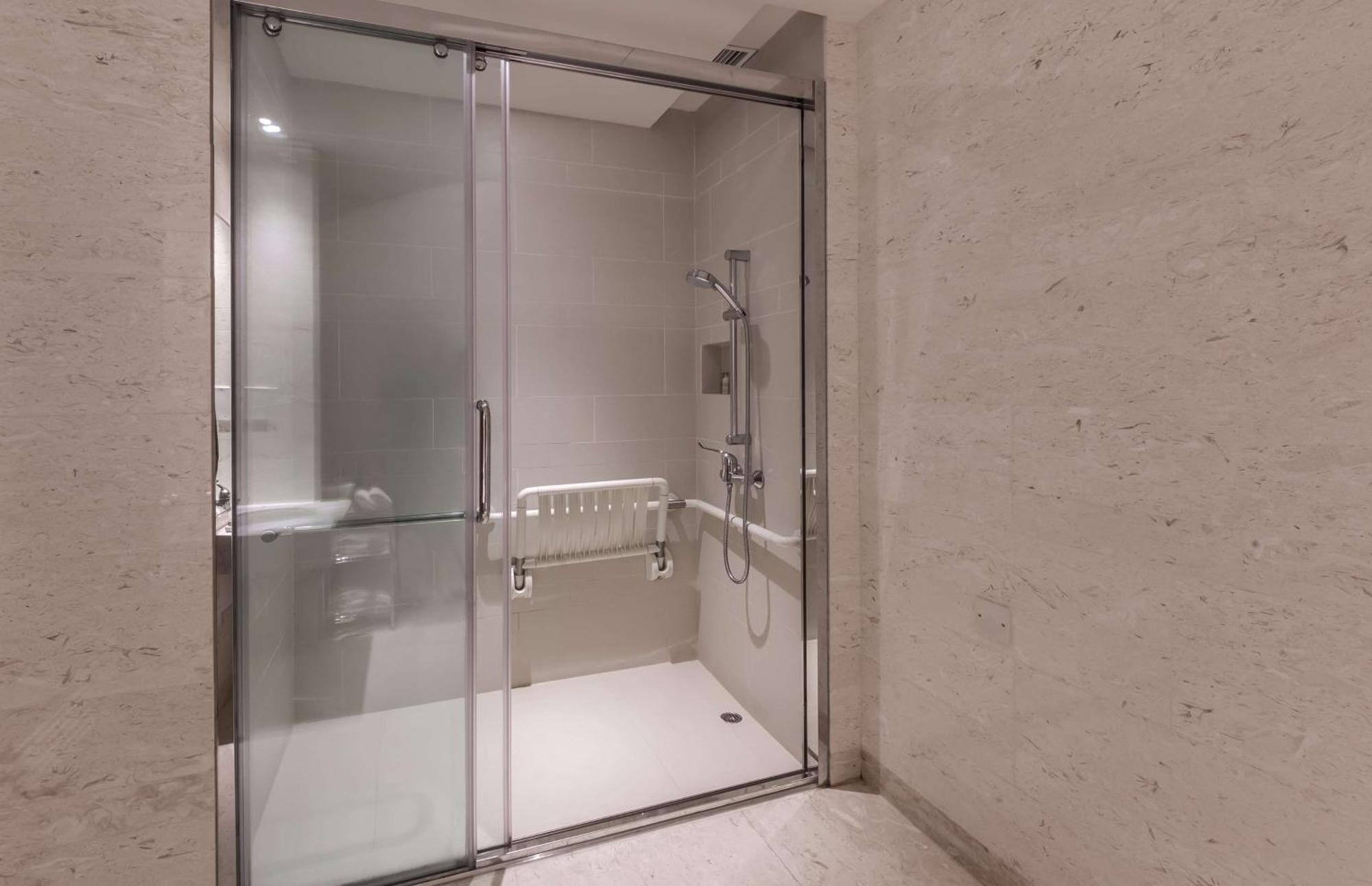 Hilton Garden Inn Hong Kong Mongkok Εξωτερικό φωτογραφία